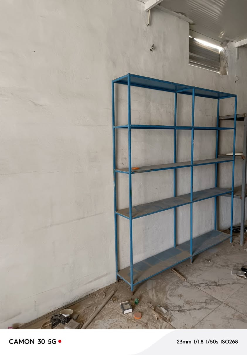 السلام عليكم رفوف للبيع للاستفسار الاتصال***********
