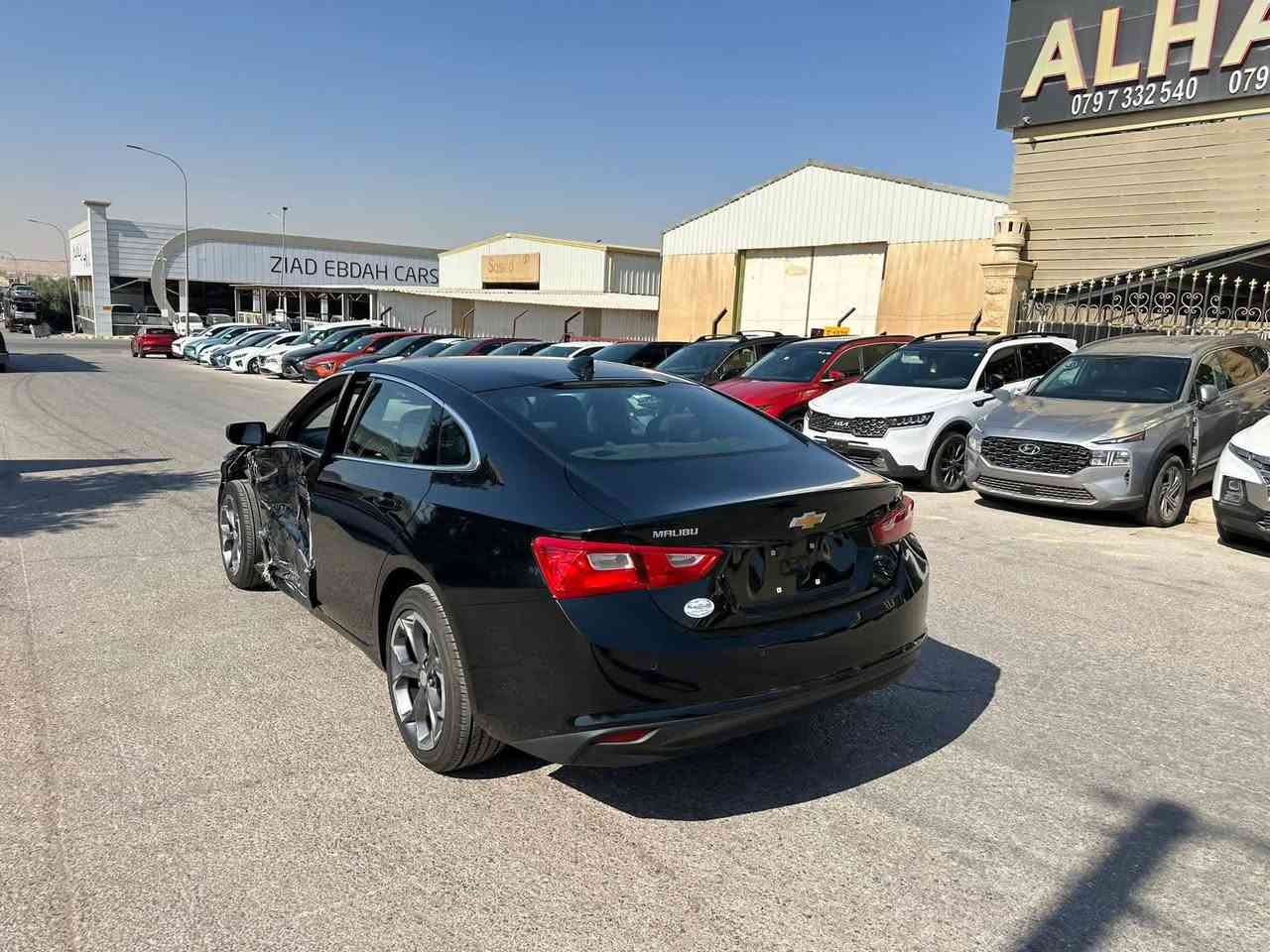 ماليبو 2024 حره بدون رقم يحتاج ترقيم فقط مليونين صور الحادث موجودات بالمنشور وبعدين شديتلها باب جديد وجاملغ والباقي كفاله 
مواصفات lt ويل ١٨ فراشة تبريد قطعتين
باقي التفاصيل والسعر على رقمي ***********
