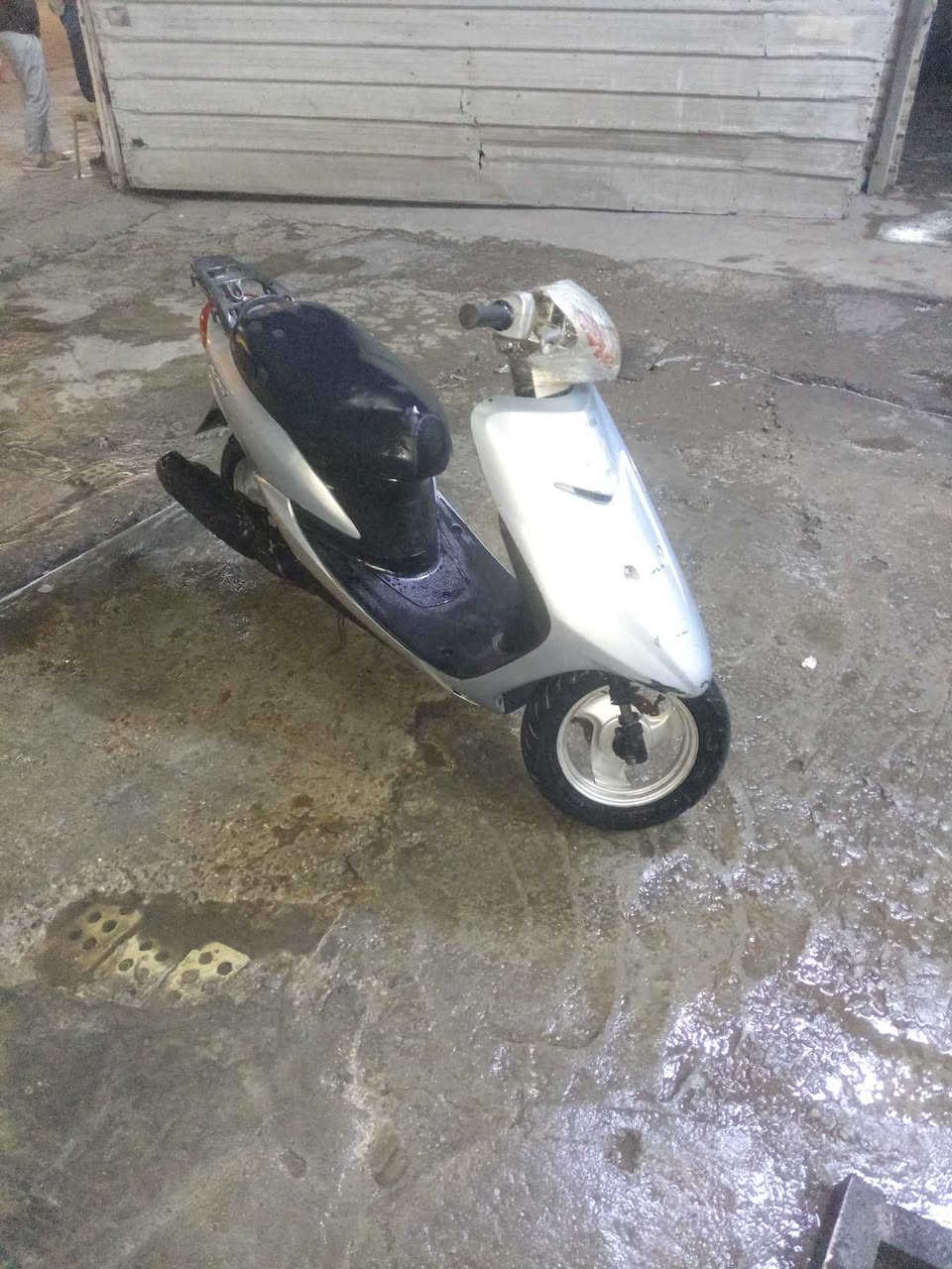 عصفوريه محرك لوك سلف وهندر شلعه معدل كهربائيات كلها شغاله السعر ٣٠٠ وبيها مجال بسيط السكن البنوك الاتصال *********** بغداد, العراق
