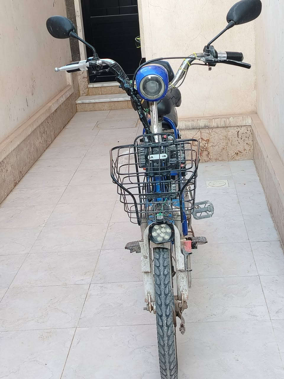 ب175 الف!
دراجه شحن شركه الأخوين
4 بطاريات فول عل فحص🔋
حجم20
العنوان - الرمادي شارع ١٠٠📍
اتصال ***********
