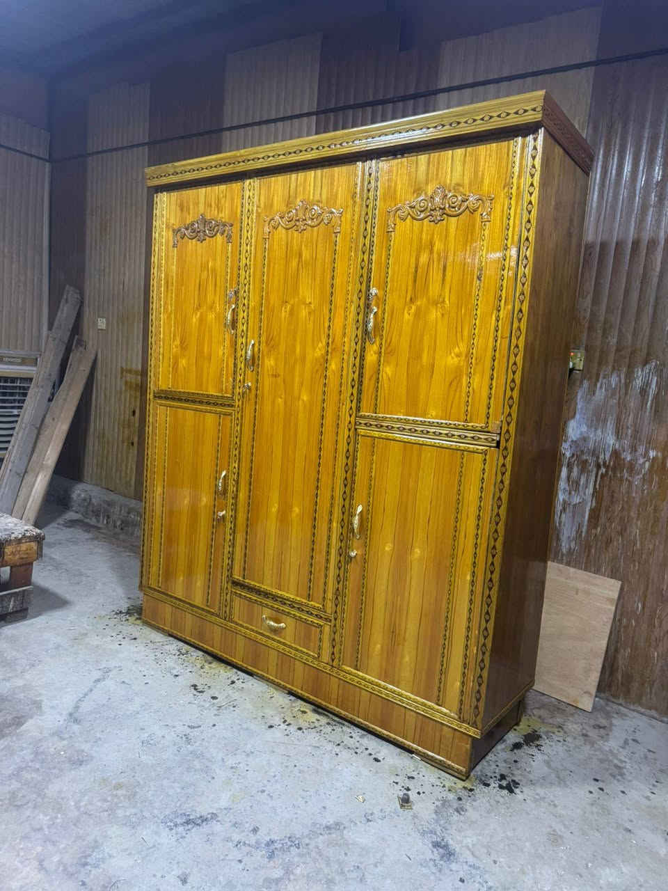 كنتور ٣ ابواب اخو جديد سعره 185
بوفيه تزكام سعره ٧٥
عنوان بغداد الأمين الثانيه توصيل بكروه واتساب(***********) بغداد, العراق
