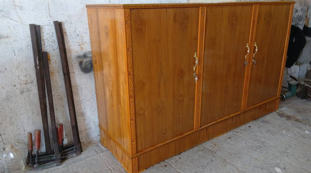 اللهم صل على محمد وال محمد وال محمد ..

نجاره عراقيه تسكام كافه الأخشاب..
وتصليح وترتيب وتغليف وصبغ كافه الأخشاب المستعمله..

نجاره سيد حيدر..واتساب *********** النجف, العراق
