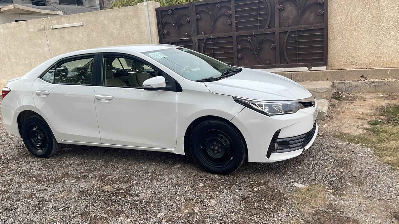 لسلام عليكم 
كورلا خليجي موديل 2019
بيها ربع البنيد صبغ وبيها ثلاث مكانات بارد قليل جدأ 
محرك 1600
رقم اربيل تحويل مباشر 
ماشية 92.000 الف 
مكان السيارة بغداد . عويريج قرب باب الاغا 
الاتصال ***********
السعر 150 بغداد, العراق
