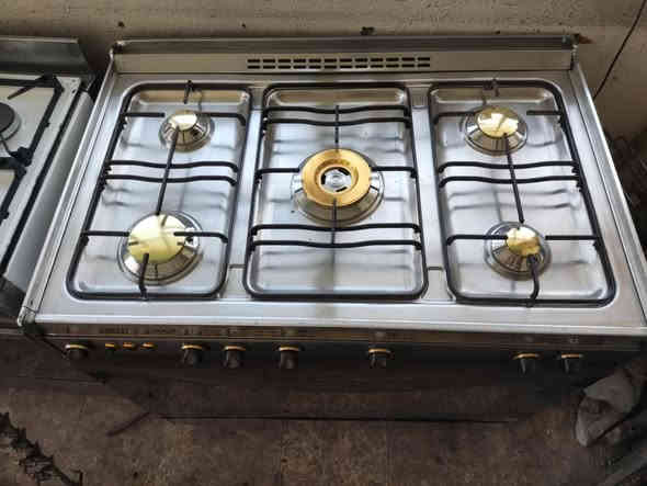 طباخ  كريازي مصري
 الاصلي باب الاول
 وشغال على الفحص. والضمان 
  ضمانة شهرين. 
  اي اشكال بي اني خادم
سعره 180
مكاني نجف  سوك حنون.   ***********

اراوس بطباخات تعبانه. مناسبه
