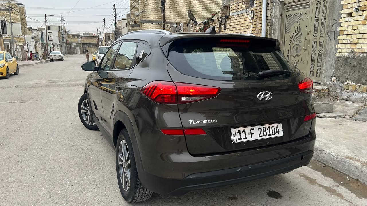 السلام عليكم للبيع او المراوس
هونداي توسان 2019 وارد امريكي حادث الجاملغ الامامي جهت السايق بدون ايرباك صبغ 3 قطع بدون دواخل ماشيا 
70 الف mi بجم ليد اناره ترحيب السياره فول مواصفات عده البنوراما 
بصمه تشغيل + بصمه ابواب 
 كشن السايق كهرباء رادار امامي ورادار خلفي ورادار جانبي تحديد مسار توقف ذاتي نقطه عمياء مري كهرباء تحكم ستيرن جهتين مثبت سرعة شاشه جبيره كامره خلفيه دواره حساسات امامي وخلفي تتفئه بل كشنات طفايه اصليه سبير منازل مكينه 4 سلندر 2000 دوش المرغوب تبريد ثلج السياره جاهزه بدون اي نقص رقم بغداد الدولي تحويل مباشر سنويه لل30
عنوان السياره بغداد قرب حي اور 
السعر خاص او واتساب 
الإستفسار ***********سجاد
