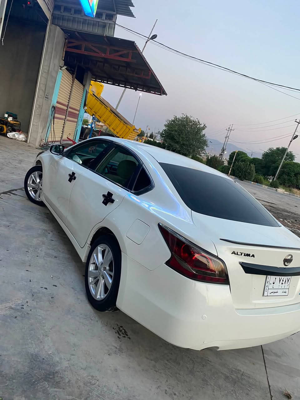 Nissan Altima 2014s بڕاوەئەمریکی.                         ‎ناوزەر چوارجام کارەبا ئاوێنە کارەبا شاشە کامێرا گێڕ و مەکینە بەشەرتی ١٠٠وەستا سحر ٥٨مەحامەلە شوێن ڕانیە چوارقوڕنە ***********واتساپ لەسەرە❤️
