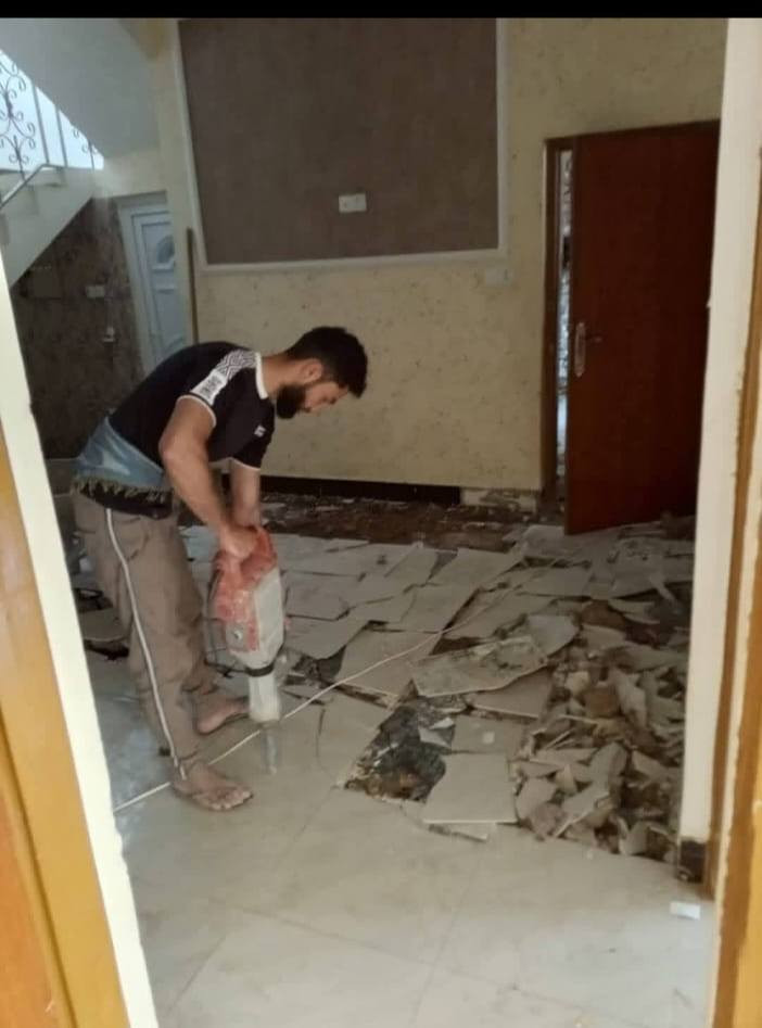 يوجد كاد العمل تنظيف تصعيد تفليش ما عليك بس تصال  بالرقم تجيك سياره الى البيت ومعداتنا جاهزه شغلنا لليل ونهار ***********
