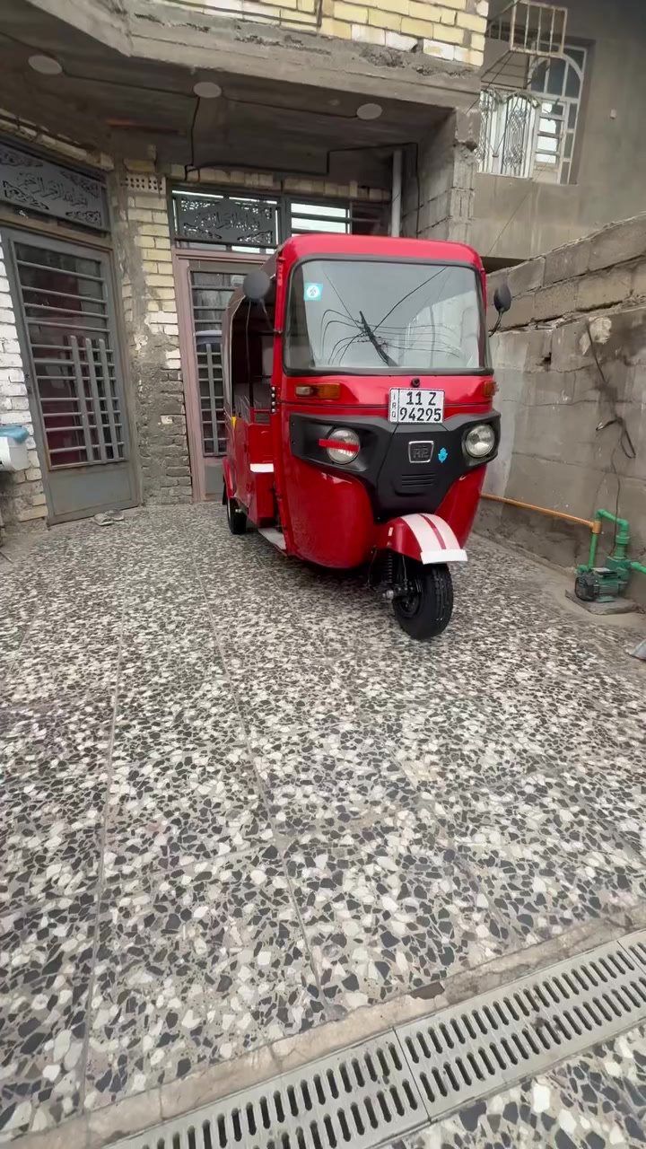 سلام عليكم تكتك موديل ٢٢ معمر دوس وراش دوس اماميه وخلفيه لجماليه بقيه كفاله هزه جديده اتصال *********** مكان بغداد
