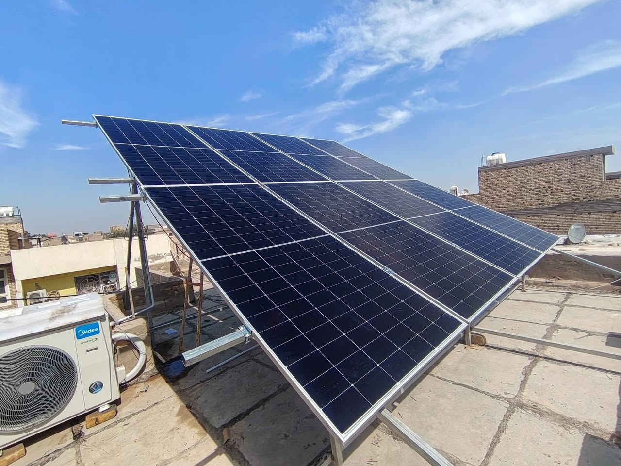 كل عام وأنتم بألف 🥰🥰

منزل🏤 آخر يودع الانقطاع المستمر للتيار الكهربائي
حيث تم تجهيز المنزل بمنظومة 15Aنهاري ليلي 
بالاعتماد على
1-انفيرتر ماركه Deye 8kw ip65 ضمان 5سنه
2-بطاريه S volt 16kw ضمان 5سنه 
3-الواح himo x10 عدد 8  ضمان 13سنه

للحجز و الاستفسار تواصل واتساب 
قسم المبيعات /***********
قسم الصيانة /***********

صيف وحرب والحكومة ادور حجه للأطفاء📢
