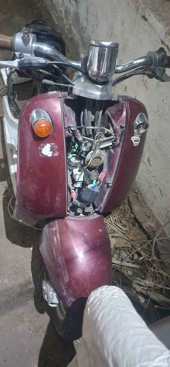 السلام عليكم دراجه تفصيخ للبيع /*********** /***********، مكاني فلوجه حي نزال
