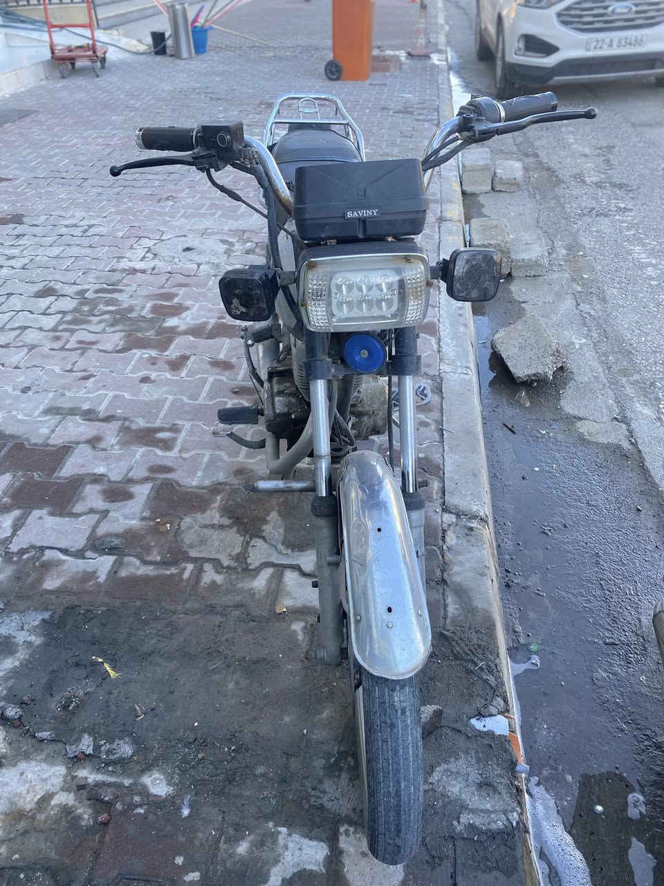 للبيع ٣٠٠الف قفل كلشي يشتغل ***********
