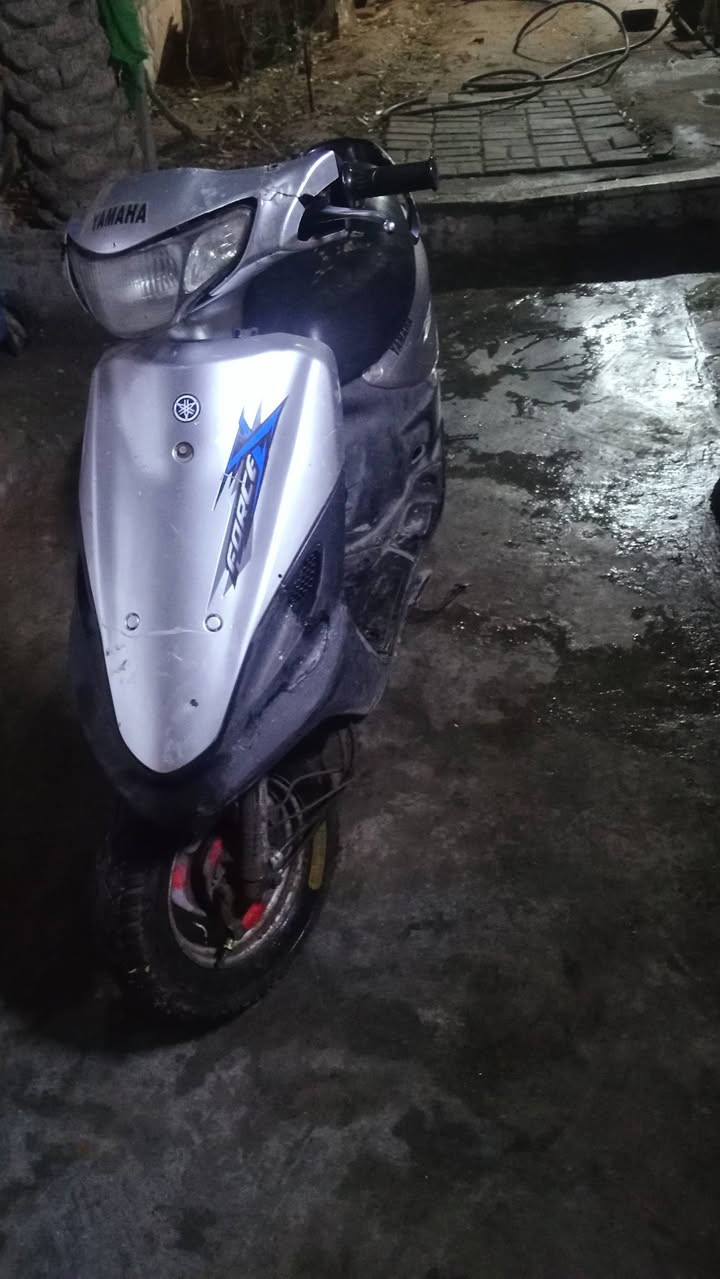 للبيع 
دراجة ماكس قجمة الدراجة قبل يومين من فاتحة الدراجة نواقصة بس كهربائي يسس حار وبارد للسلف وبيهة هاذ الكفر مكسور السعر 300وبيهة مجال حك الجية مكاني مدينة الصدر قطاع 75 متواجد فيس رقمي ***********
