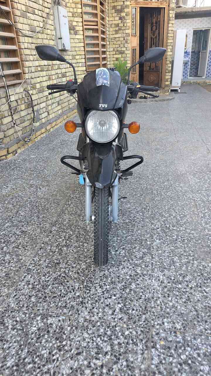 دراجه هندي TVS موديل 2021 طالعة من الوكيل بال 2023 مكفوله كفاله عامه برغي ما مفتوح بيهة مرقمة بأسمي كفالة اصوليات و نضافة السعر 2500000 مليونين ونص 
رقمي ***********
