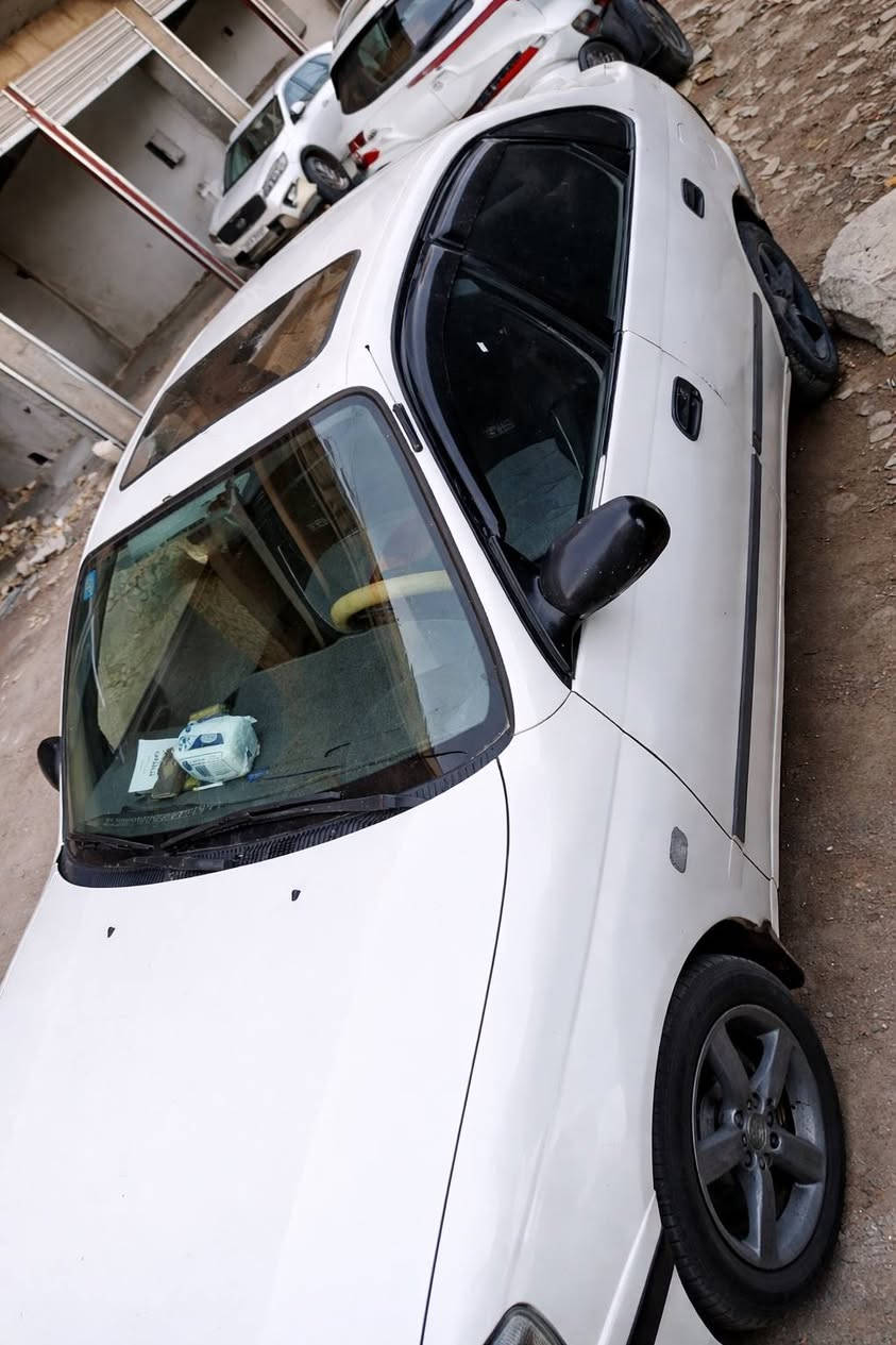 السلام عليكم
الموديل:  التسعينات 1995
📍 النوع: كارينا  – اقتصادية واعتمادية
📍 المحرك1.80
📍 كير  / أوتوماتيك

✅ المميزات:
يسرى بلاد 
محرك اقتصادي وقوي بالنسبة لفئته
سيارة عملية للاستخدام اليومي
قطع غيار متوفرة ورخيصة
صيانة سهلة
🔧 الحالة:
السيارة شغالة وتستخدم يوميًا
تحتاج تنظيف بسيط وتجميل خارجي
فيها بعض الخدوش بسبب الاستخدام
💰 السعر: (45$)
📞 للتواصل: (***********)
العنوان كوت مركز المدينه
