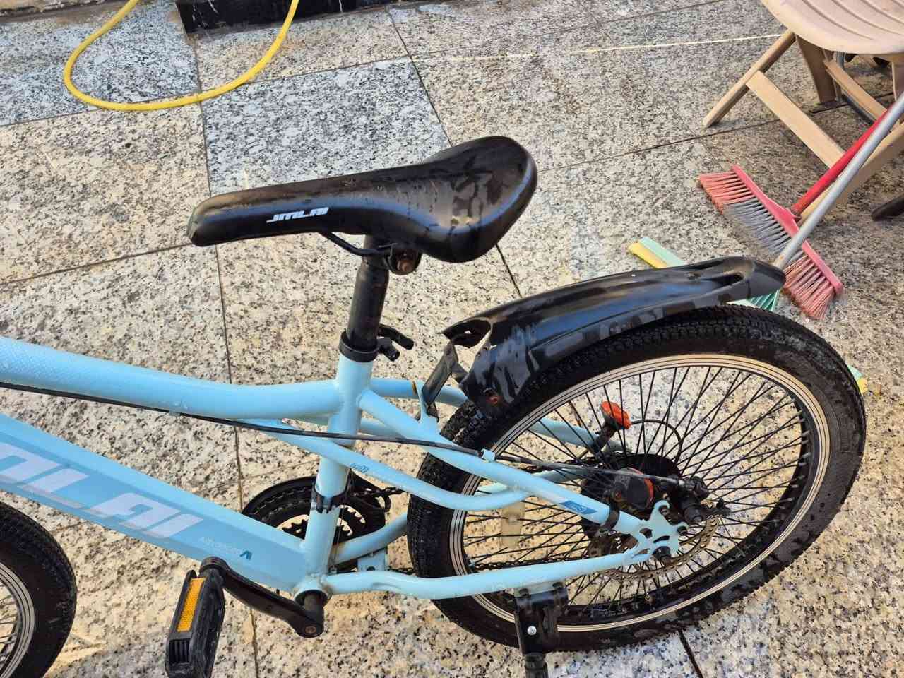 قياس ٢٢
كير 7 نمر 
كير ثاني 3 نمر 
نضافة 99 ‎%‎ 
موضح بالصور 
السعر 75 الف قفل


**إذا كنت صاحب هذا الإعلان وتريد حذفه لأي سبب، رجاءا أرسل رسالة إلى الدعم الفني**