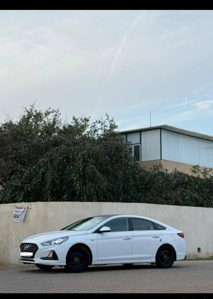 السلام عليكم سوناتا للبيع المديل 20 اصل كصه جنطه كير مكينه كفاله المكان بصره
السعر 70 الاستفسار ***********
