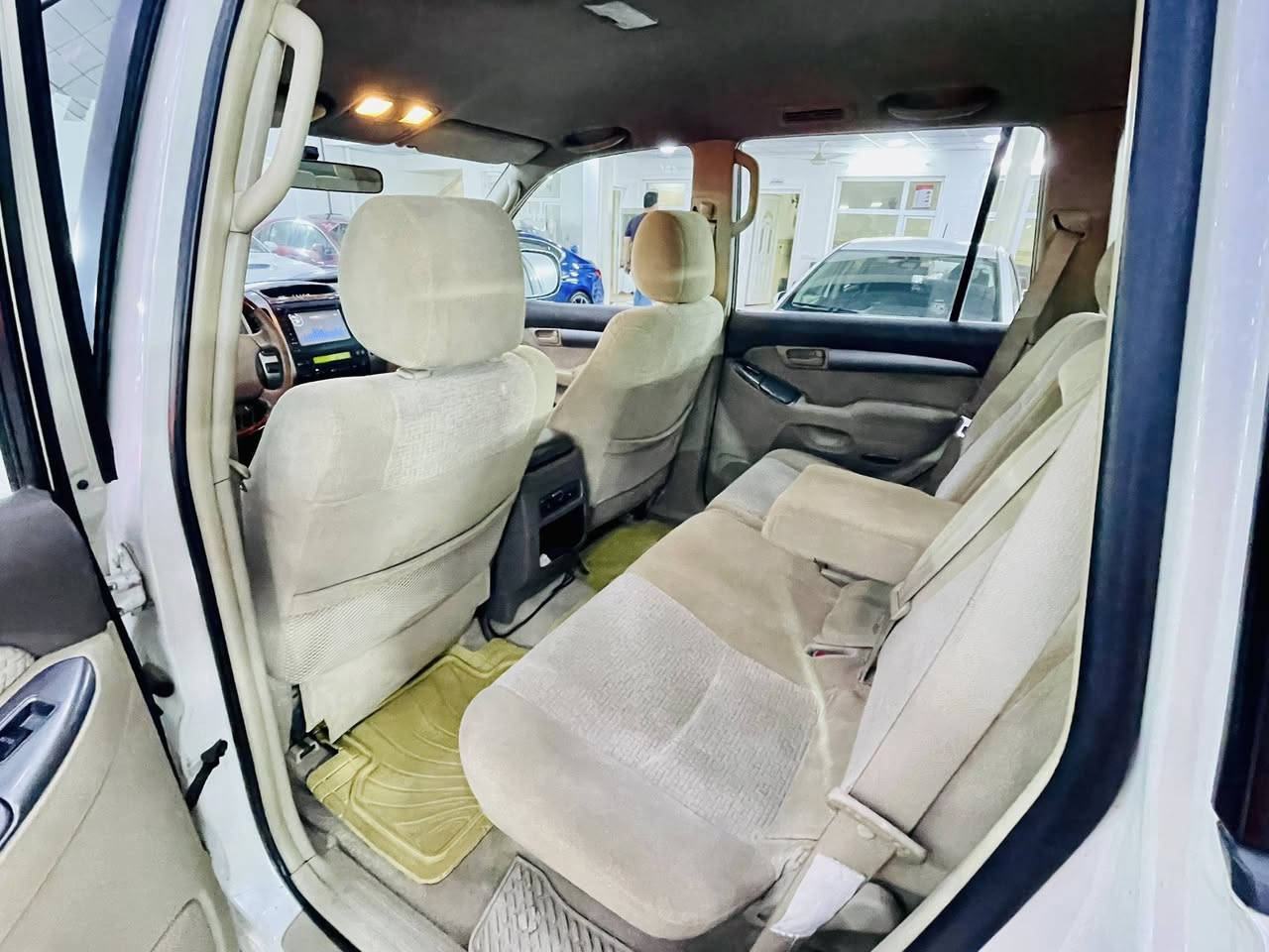Prado 2008 مكفولة بدون صبوغ 4 سلندر عنوان أربيل 
***********
وتسأب
