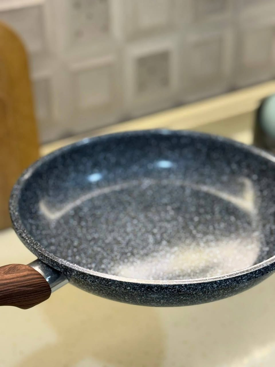 وينهن النادرات جبتلجن شغلات تخبل  تكحلين مطبخ بيهن❤️💢💢💢💢
عيني عيني شوفي شنو وفرلكم هذا البيج متحف الفرفوري 

دادا جايج رمضان وتريدين شغلات حلوه هذا البيج 

يوفر لكم كل شي تردي 🙈

ها والحلو بالموضوع مسوين عرض لمده اسبوع 

توصيل داخل الشاميه الف 

ويا كل طلب هديه ✨

— مع ‏متحف الفرفوري‏.


**إذا كنت صاحب هذا الإعلان وتريد حذفه لأي سبب، رجاءا أرسل رسالة إلى الدعم الفني**