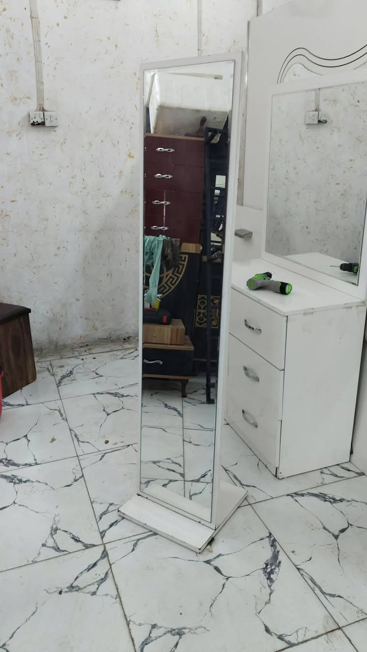 غرفة تركي 7 قطع
نظافة 90%
سعرها 475 قفل
التوصيل والشد داخل بغداد مجاناً
يوجد توصيل محافظات بكروة
للحجز والاستفسار خاص او واتساب
***********
