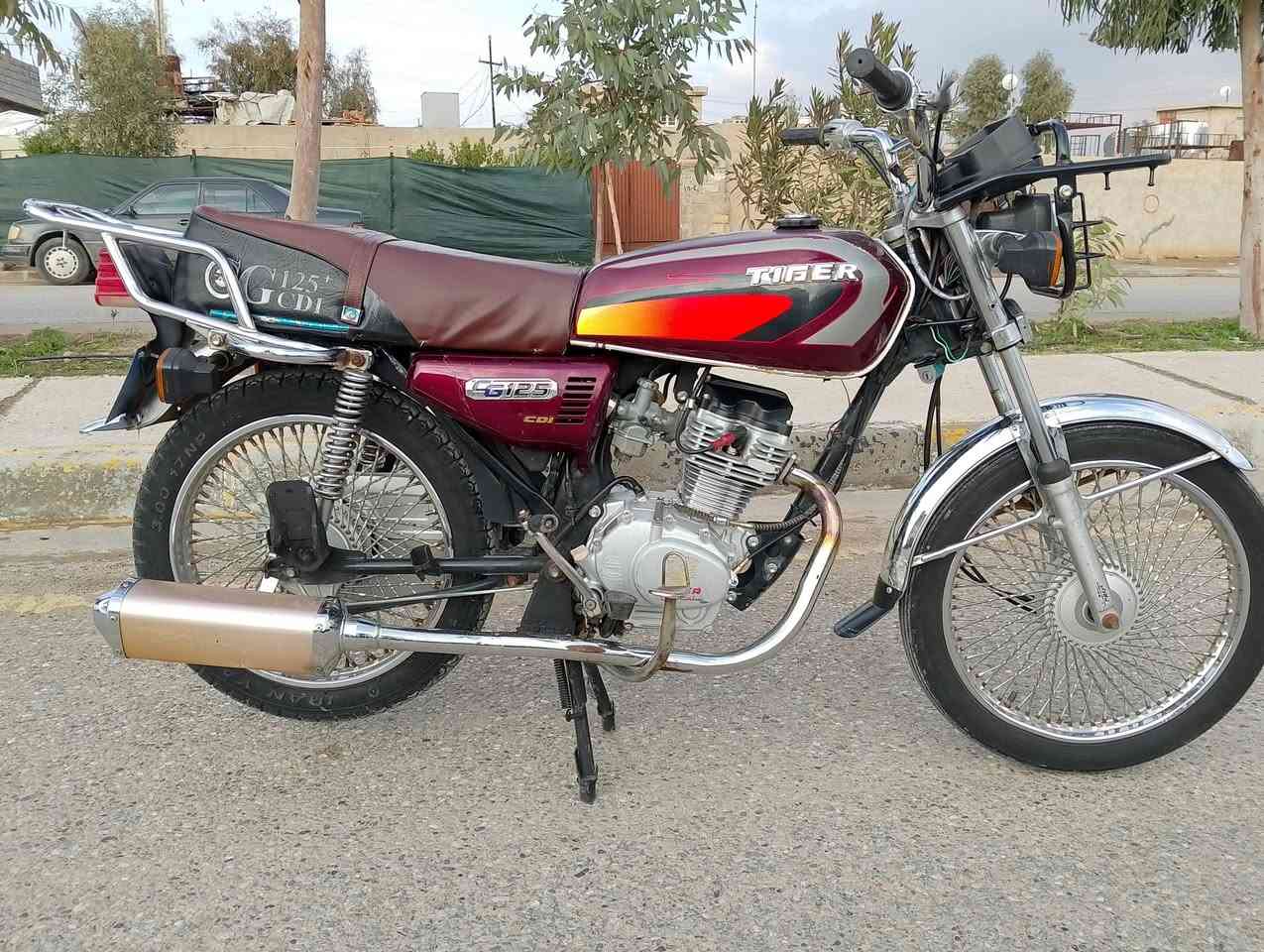 السلام عليكم تايكر للبيع موديل 2020 شرط تبلات امامي وخلفي وارمانيه كلها شغاله  محرك لا صرف ولا نفخ محرك اخرس السعر 425💲*********** واتساب
