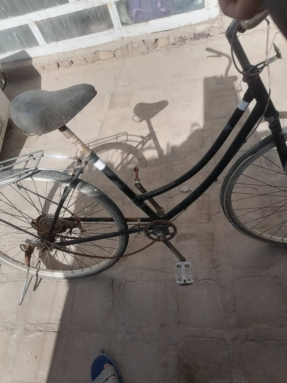 سلام عليكم باسكلات عدد 2 حجم 26 الوردي ب100 والاسود ب40 والشراي خادم اله رقمي ***********
