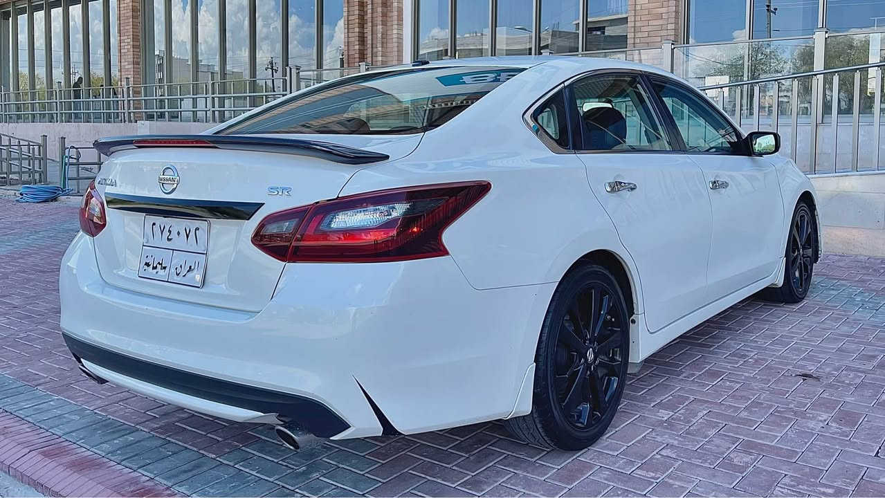 نيسان ئەڵتيما 2017 SR
ویل رەش و بال ڕەش بیلاد
گێر و مەکینە و تەبریدی بە شەرت 
کوشن بیلاد جلد 
130 مایل ڕۆشتوە
بۆنید و چاملخی بۆیاخە بێ ژۆری بە شەرت
4 پارچەی کلێری ئەمریکایە
سەنەوی تا 2030 تازەیە 
250 نوقسانی تیا نیە 
سۆنەرم داناوە 
سعری 111 و معاملە
سەیارەکە لە کەلارە 
*********** كالار, السليمانية
