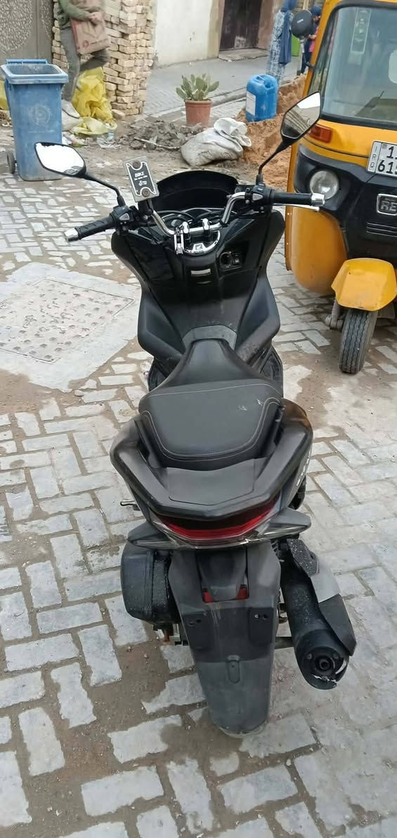 بيسكس جيل الثالث للبيع موديل 19 دراجه جديد صاله شهرين من نزلته رمبه برغي ما مفتوح مكفوله كفاله عامه عارضه 16 وبيه مجال بسيط الرقم ***********
