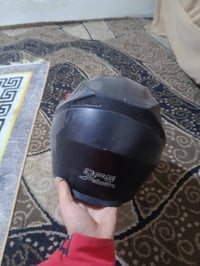 خوذا نوعيه DFG  للبيع فقط بيها نقص سفنجه مثل ما موضح بل صوره  تكدر تفص...