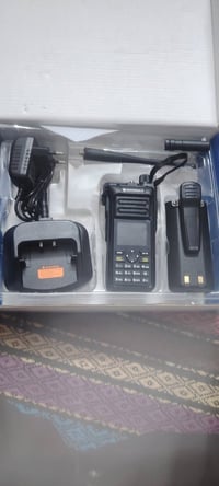 العنوان: للبيع جهاز موتورولا الاحترافي Motorola APX 2000 (جديد بالكرتو...