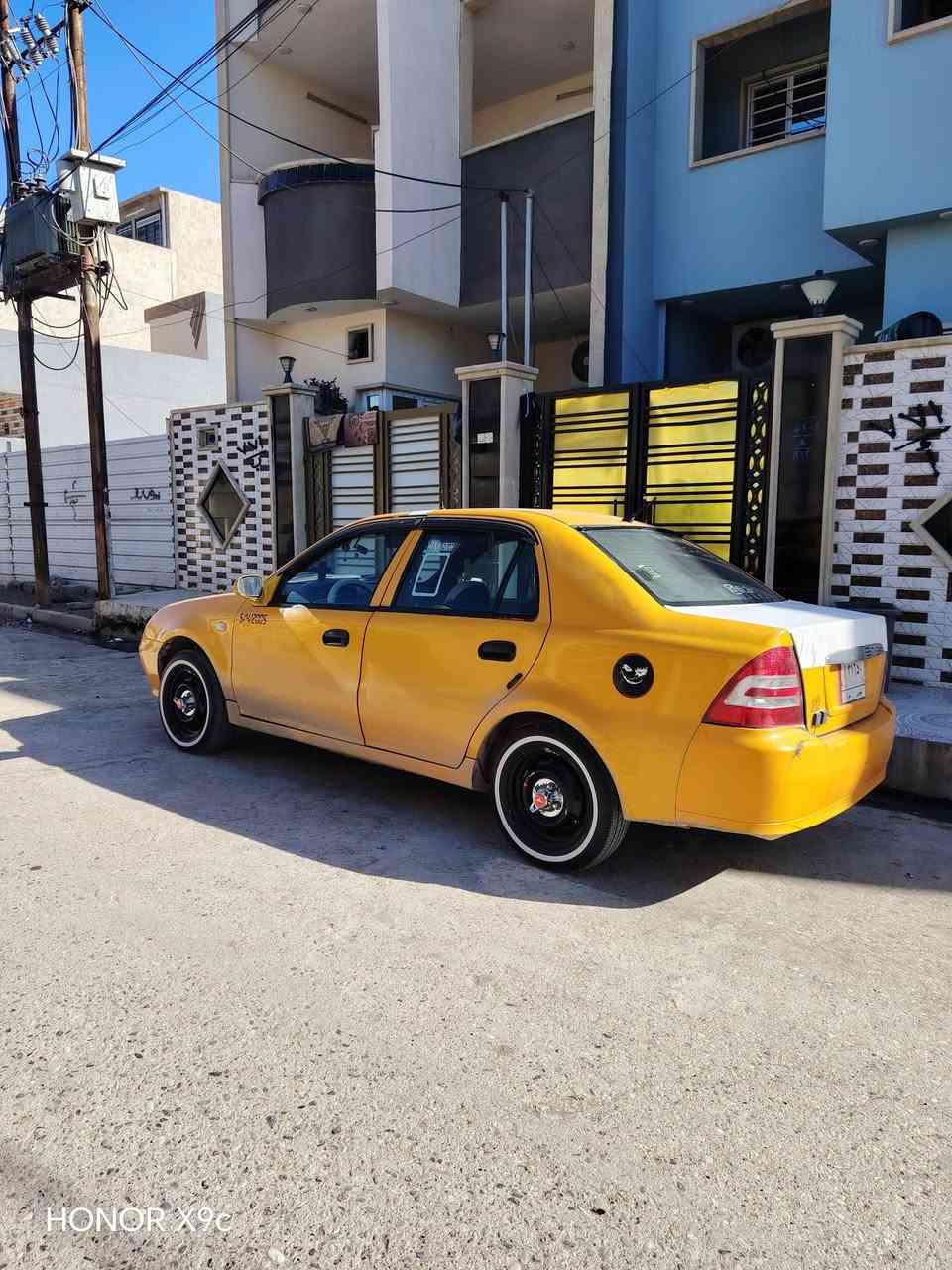 السلام عليكم ck موديل 2012 رقم نينوى اني شرعيها بيها كابون بانزين بيها وبجمها محدث بجم 2013 سياره بلا ضرر ولا صبغ وقطرة معجون مابيها سياره صبغ مؤسسه بيها فقط جاملغ امامي مال سكن مبدل تايرات طخم جديد خط ابيض قبل سبوع شديته وبك لايتات جديدة قبل شهر شديتهم بجم زينون الماني شاشه +شاشه جديدة بعد اللايلون عليها + سستم سماعات جديد وكهربائيات كلها شغالة وبقية تفاصيل اتصل ع رقم ***********
