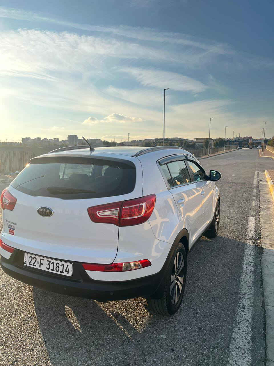 سبورتج موديل 14 فول مواصفات
سياره على وضعية الشركه ماشيه 85  السبير مانازل  شرط 
رقم اربيل تحويل ثاني يوم مكان السياره الرمادي السعر 168
***********
