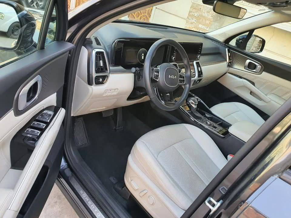 سورنتو امريكي22 فيلي بانوراما 
 سعر  22 وبيها مجال 
بصمه- كشنات جلد - كشن كهرباء - كشن تدفئة
اشاير بالمري - اضاءة لمس LED -تحديد مسار- اطفاء تلقائي-تشغيل عن بعد -رادار امامي - مانع انصدام امامي - مانع انصدام خلفي - تحذير بالمري -شاشة كبيره
 السيارة حادثها جانبي واضح بالصور 
رقم بغداد سنوية ب اسمي تحويل اي وقت
مكاني بغداد
*********** وات ساب موجود
