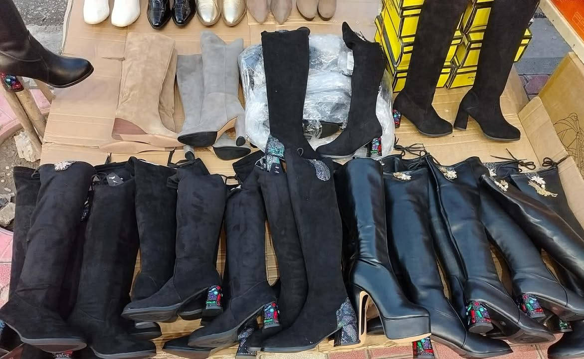 ٣٥ جووت پوتم هه يه 
هه مووى به ٩٠ هه زار


**إذا كنت صاحب هذا الإعلان وتريد حذفه لأي سبب، رجاءا أرسل رسالة إلى الدعم الفني**