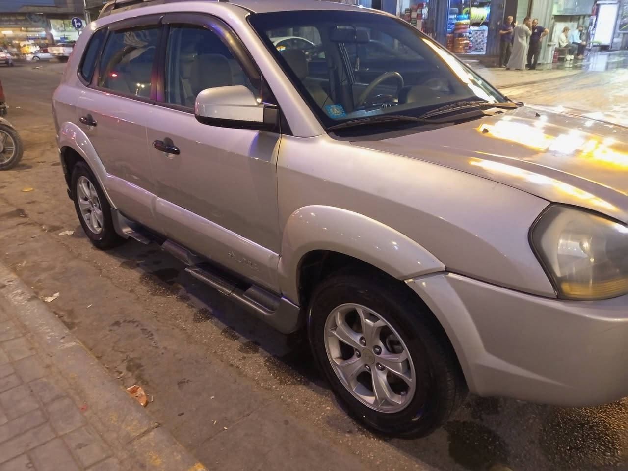 اسلام عليكم
توسان موديل 2009  خليجي رقم كربلاء بسمي 
حادث جاملغ وربع البنيد 
مكينه 2000 
السعر 105 
مكاني كربلاء ***********
