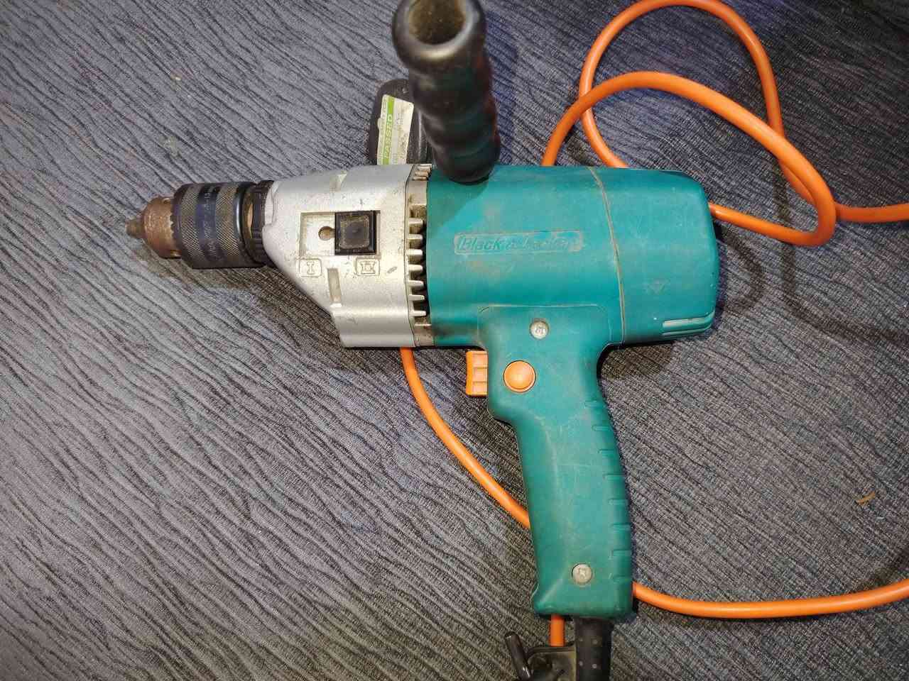 السلام عليكم 
دريل بلاك اند ديكر صناعه فرنسي  طوبه ١٣ ملم سرعتين و همر وياه و اتجاه واحد


**إذا كنت صاحب هذا الإعلان وتريد حذفه لأي سبب، رجاءا أرسل رسالة إلى الدعم الفني**