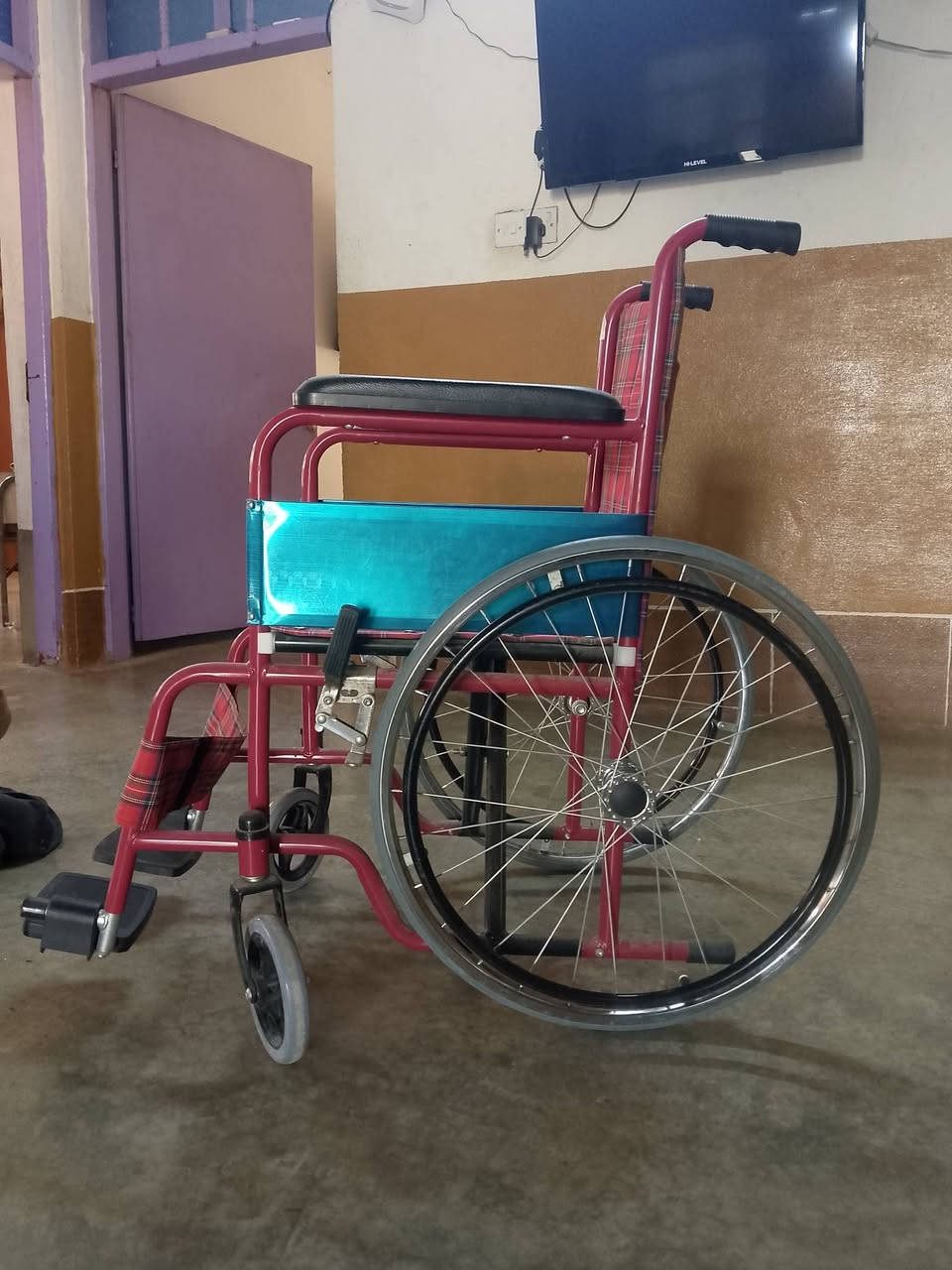 للبيع عربانه جديد سعر 65 الف بي مجال قليل رقم ***********
