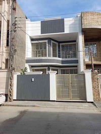 دار لي البيع مساحته 125متر الواجهه 6.25والنزال 20 بيت نضيف جديد يحتوي ...