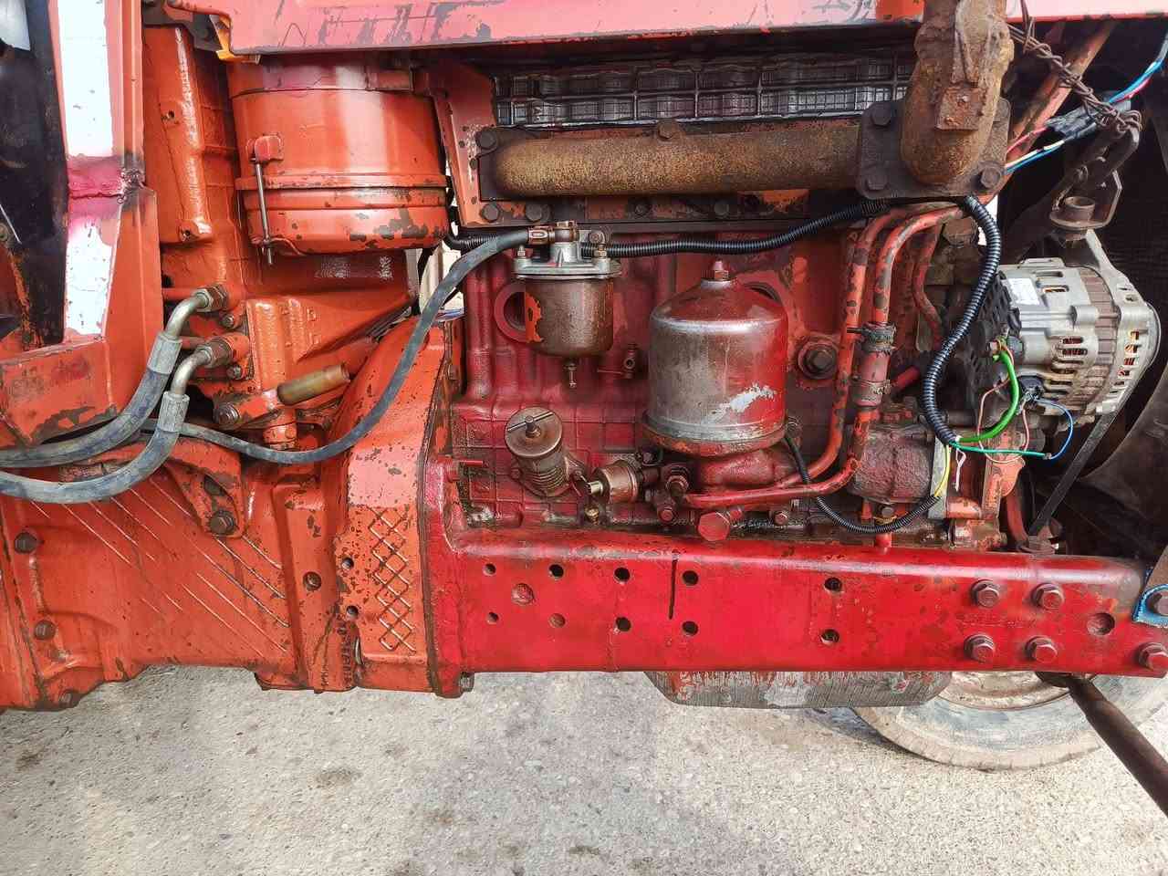 السلام عليكم مكينه بلاروس للبيع جاهزه ما عوزه الف مكينه نضيفه رقم وسنويه هيه وغراضه خرماشه +فدان سلوم مستعمل شي قليل العماره المجر للستفسار تصل ***********   مستعجل عله البيع
