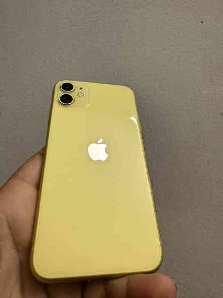 للبيع ايفون ١١ عادي 
ذ ٦٤
بطاريه ١٠٠
جهاز شاشته بيها فطر كلش بسيط 
جهاز باقي كلش نضيف 
سعر ١٥٠ قفل قفل قفل
مكاني بغداد بلديات 
***********

