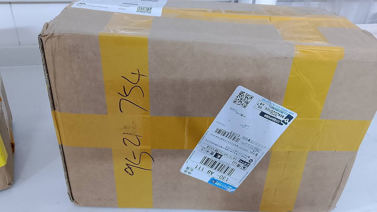 وصول طلبات الشحن الجوي لزبائن


**إذا كنت صاحب هذا الإعلان وتريد حذفه لأي سبب، رجاءا أرسل رسالة إلى الدعم الفني**