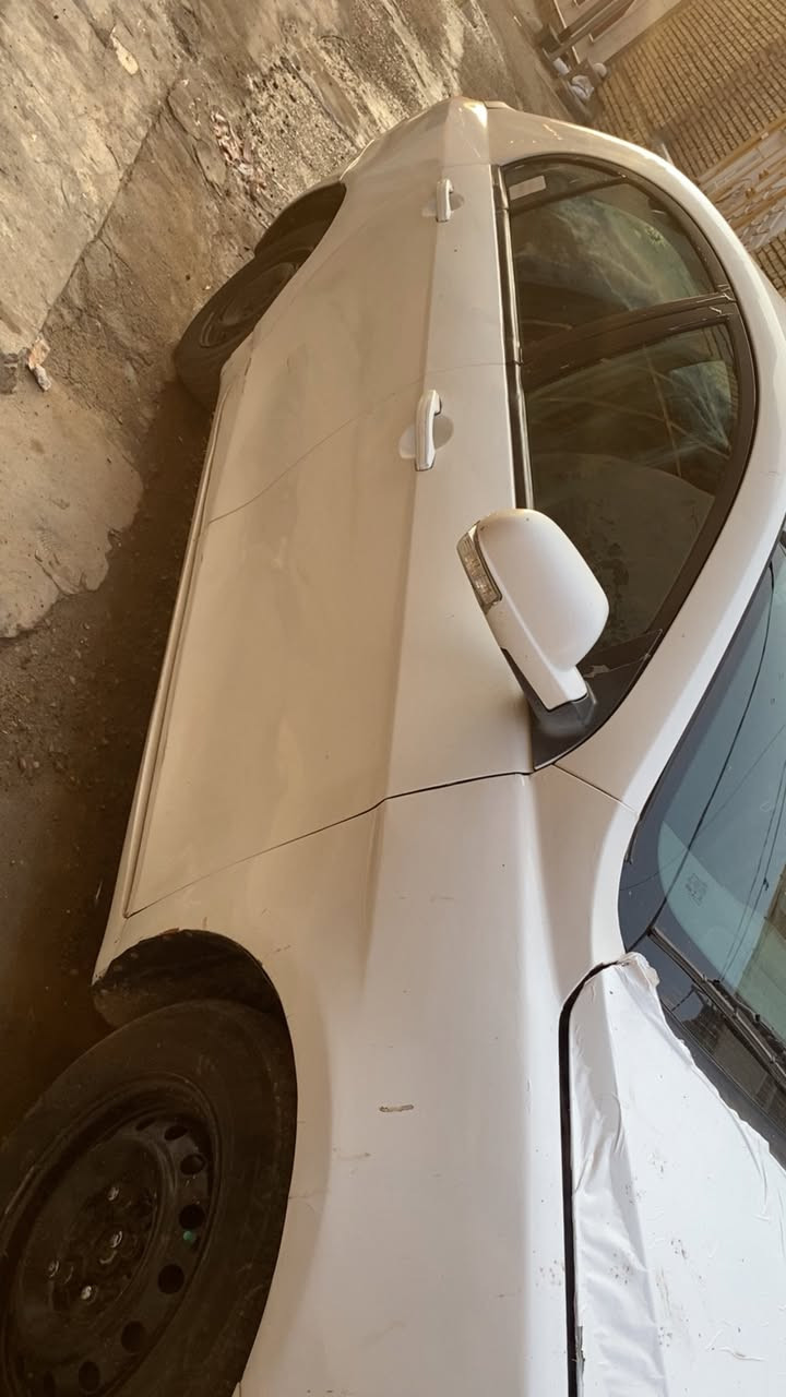 السلام عليكم سياره ام كراند ٢٠١٣ الاستفسار اتصل عل رقم بيها تبريد واكف بنيد مبدل  مكينه كير محورات١٨٠٠ مكانها العماره *********** /السعر ٤٣ بيها مجال
