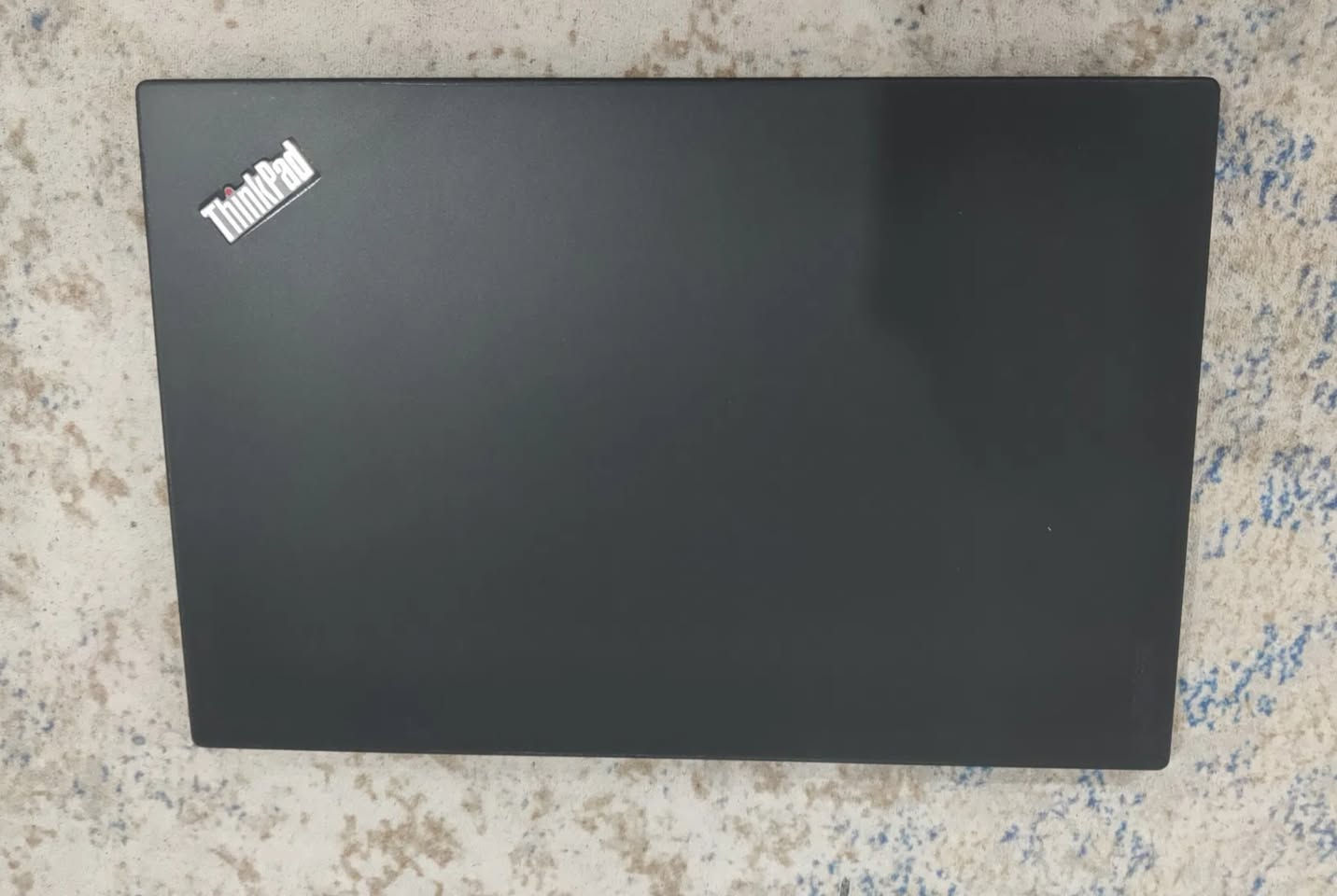 💻 Lenovo ThinkPad X1 Carbon Gen 5

✅ Intel Core i7 6th Gen
✅ 8GB RAM
✅ 256GB SSD
✅ Windows 11 Pro Activated
✅ Microsoft Office 2019 Original Licensed
✅ شاشة FHD
✅ بطارية جيدة
✅ هيكل كربون خفيف جداً
✅ مناسب للعمل والدراسة
✅ جاهز للاستخدام مباشرة

🎁 يشمل دعماً فنياً مجانياً عن بُعد لمدة شهر كامل من ICS Pro بعد الشراء.

📦 التوصيل متوفر إلى جميع المحافظات العراقية

💰 السعر: IQD 265,000

📞 ***********

📩 للاستفسار مراسلة الصفحة أو الاتصال مباشرة.
