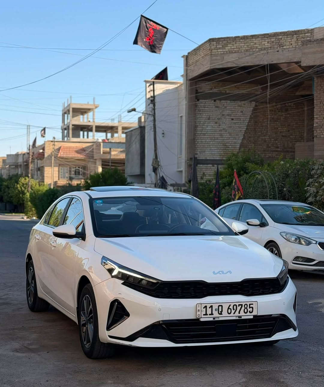 🚘 KIA K3 موديل 2024
🔹 رقم بغداد إنكليزي جديد (باسمي)
🔹 السعر: 13,900 دولار وقابل للتفاوض بشكل بسيط.

المواصفات:

* عداد 35 كم
* تجميع صيني
* محرك 1500 سي سي دبل نوزل
* مكفولة كفالة عامة من الضربة، الصبغ، البارد والتبديل

المميزات:
✔️ بصمة تشغيل
✔️ حساسات أمامية وخلفية
✔️ كشنات جلد
✔️ تبريد مقاعد
✔️ وضعيات قيادة
✔️ مرآة تعتيم
✔️ ويل كب
✔️ لايت زينون
✔️ إشارات بالمرايا
✔️ سانروف (سلايد)
✔️ بك لايت LED
✔️ وباقي مواصفات الفل كامل.

📍 مكان السيارة: حي الحسين

📞 للاستفسار: ***********
