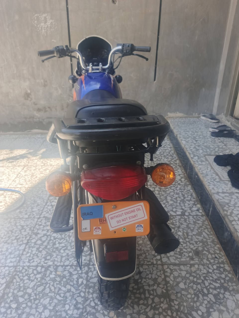 سلام عليكم شباب بوكسر مديل 22اورق أصولي كبل الترقيم درجة حلو بمعنى الكلمة مكينة خير من الله لاتنفيص ولا تبخير درجة حلو شاصي مكفول المكان بغداد العبيدي لسعر 1500وبيها مجال رقم الهاتف ***********
