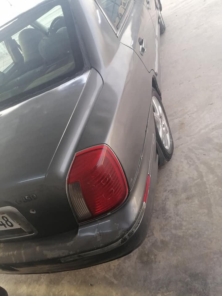 السلام عليكم سوناتا وفود موديل ٢٠٠٤ رقم بغداد انكليزي هزه ورقم وسنويه جديده وجاهزه من كلشي كير محرك ٢٤٠٠ فول موصفات سياره جديده وجاهزه من كلشي كير محرك تبريد ثلج حداديه تخم تاير جديد ساره أحله من صوره جديده وجاهزه من كلشي السعر ٤٣ وبيه مجال قليل مكاني بابل مسيب رقمي ***********
