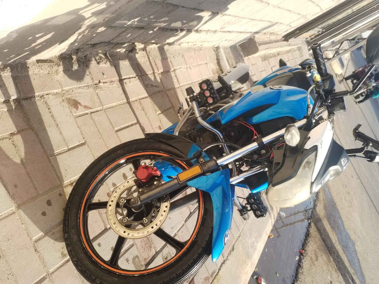 هاوجي للبيع السعر١٣وبي مجال بسيط ***********
