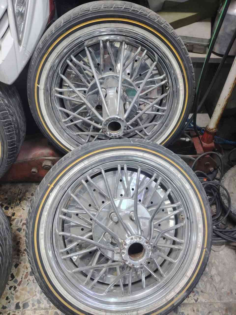 عندي تخم ويل امريكي اصلي نظيف جدا مع تخم ادبتر مع تخم استدات وصواني كامل مكمل حجم 20 للبيع


**إذا كنت صاحب هذا الإعلان وتريد حذفه لأي سبب، رجاءا أرسل رسالة إلى الدعم الفني**