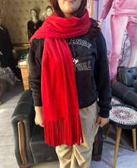 سكارف أحمر • مخمل أصلي • ٢م×٧٥سم