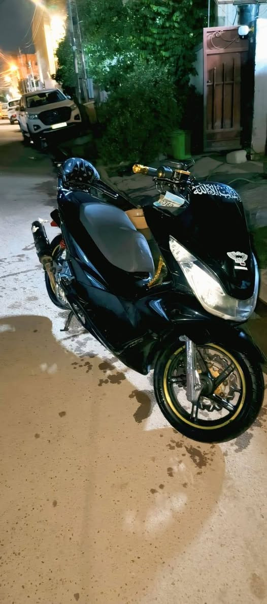 سلام عليكم pcx جيل الثاني ياباني اصل ملغومه تزويد
شيال راجع نص متر 
ستيرن 3 قطع 
يدات بانزين +يدات بريك+قبغ عمبار كله ذهبي  
كت كامل نيكلات 
فج وفلنجه 
ستاند صفح قزم +تجوه
صلنصه +شوته 
دبلات قزم +عقلها مفتوح متقفل معدل تزويدها كله مال يابان اوراقها كامله 
ادامه جديده مسويلها منقصها ولا برغي 
مكاني بغداد الدوره رقمي *********** بي واتساب
رايدها بيع او مراوس
