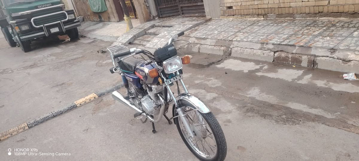 *********** موديل 25 سعره 550 وبيها مجال مكالمه انت صدر الاورفلي قرب شركه الانوار
